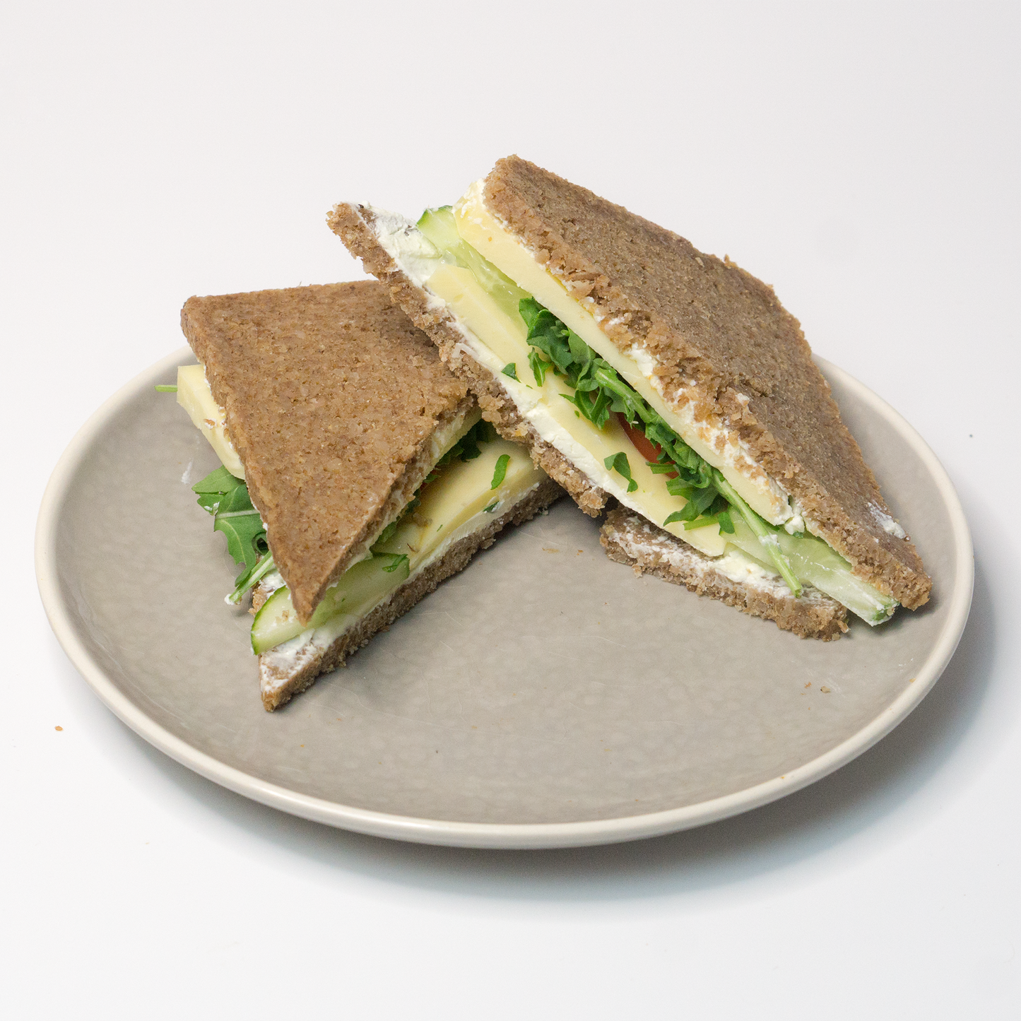 Emmentaler-Sandwich mit Frischkäse